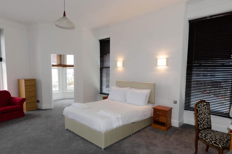 Superior Double Room, Sea View | In-room safe, desk, iron/ironing board, free WiFi