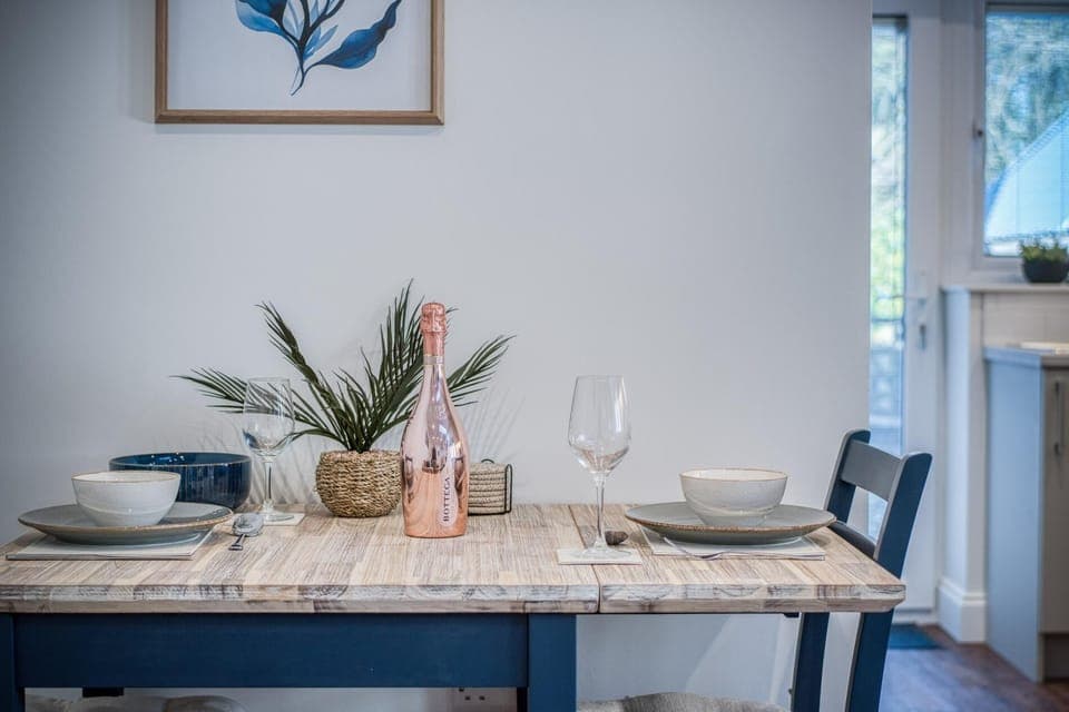 The Studio - 1 Bedroom Cottage - Princes Gate (25236)