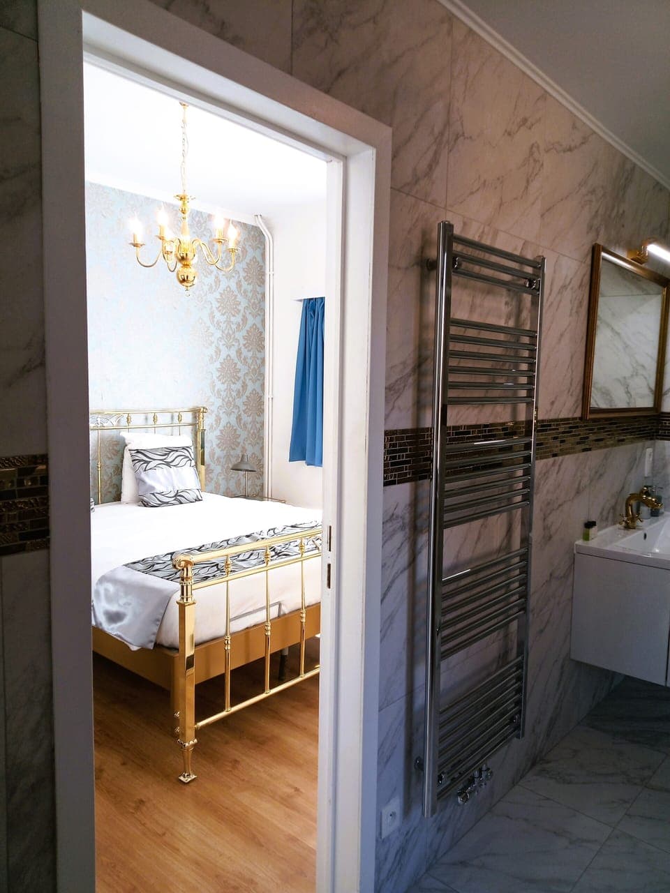 Economy Single Room | Free WiFi, bed sheets