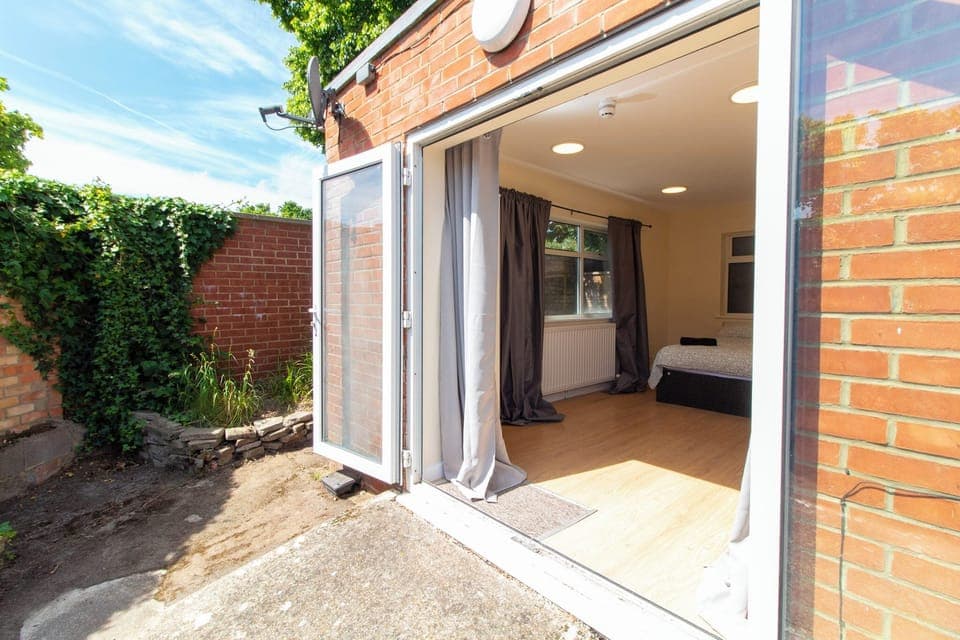 Twin Room | Free WiFi