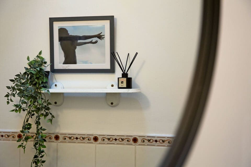 Bathroom mirror reflection