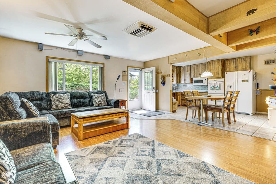 House (2 Bedrooms) | Front of property
