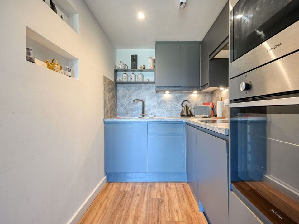 Shrub, Residential Area, Home, Estate, Garden, Lawn, Landscaping, Yard, Mansion, Villa