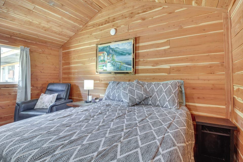 House (1 Bedroom) | Interior