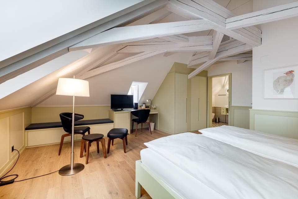 Deluxe Double Room, 1 Bedroom | Living area | Flat-screen TV