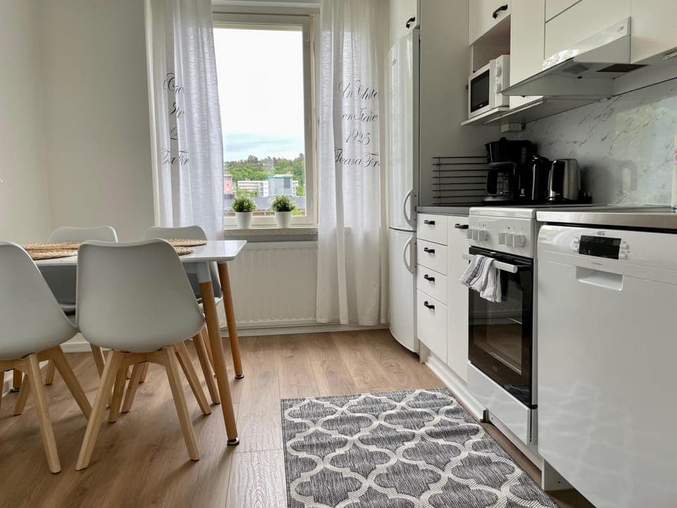 Comfort Apartment, 2 Bedrooms, City View | Private kitchen | Electric kettle