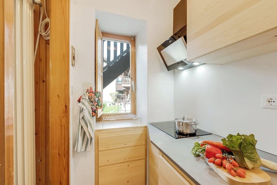 Standard Apartment, Multiple Bedrooms (Appartamento Vecchio Gad) | Private kitchen | Fridge, stovetop, cookware/dishes/utensils