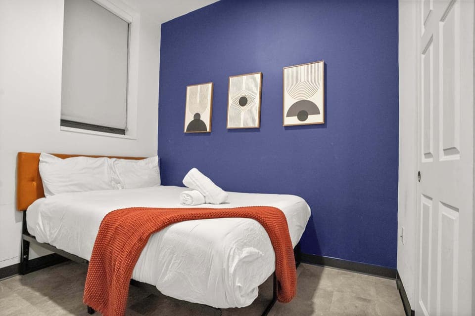 Stunning 1BR in Downtown Pittburgh | CozySuites