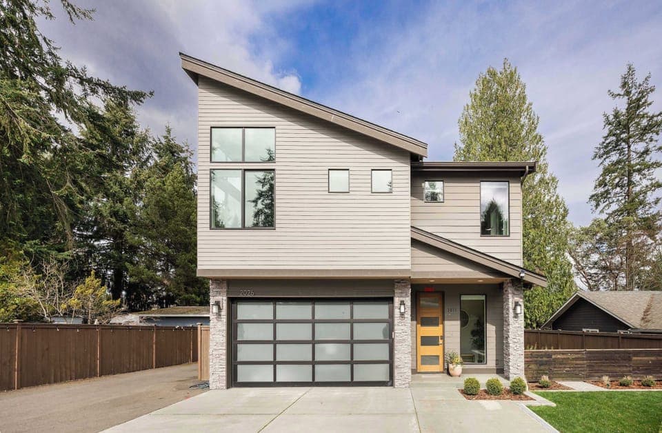 Welcome to our contemporary home features a cutting-edge design and comfort.