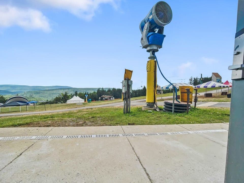 Expedition Station is centrally located on the slopes and in the village