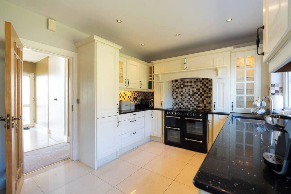 6b3b59f2-102a-411e-ab73-40af12d8d42c