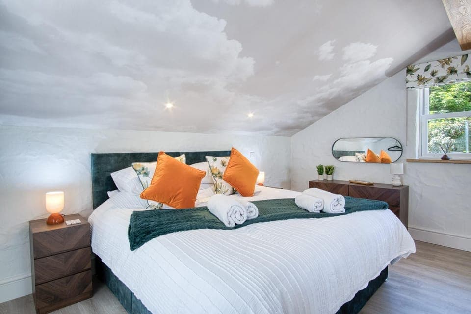 The Pig Sty - 1 Bedroom Studio - Princes Gate (25378)