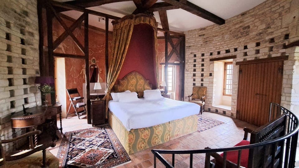 Romantic Suite, 1 Bedroom, Non Smoking, Private Bathroom | Premium bedding, individually decorated, individually furnished, desk