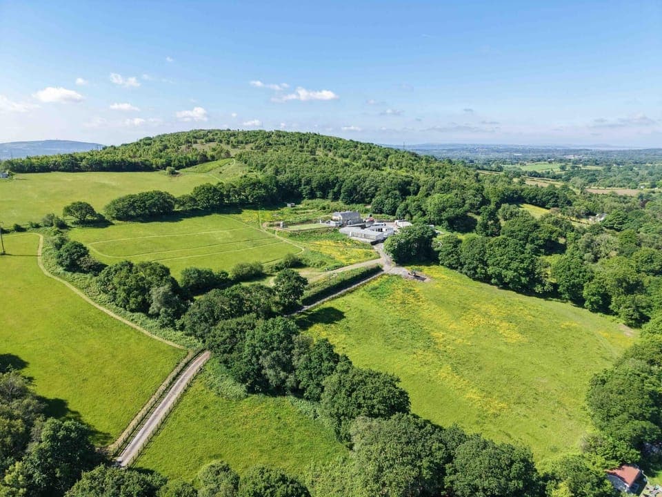 Hopkins Retreat Farm - 5 Bedroom House - Swansea (7393)