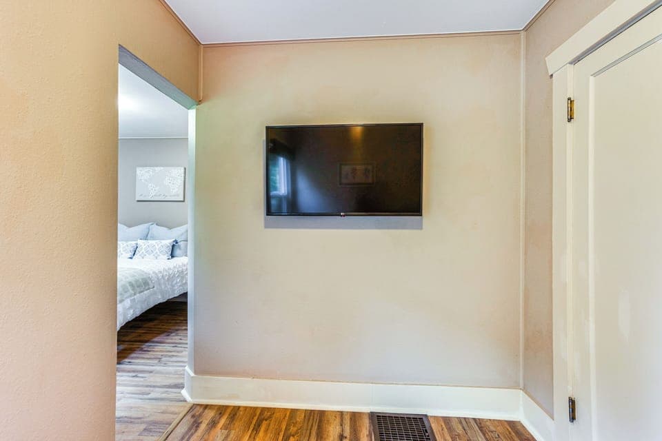 House (1 Bedroom) | Interior