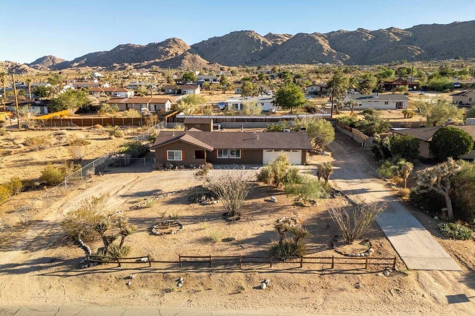 b6847069-737e-45d8-818e-01466de3271d