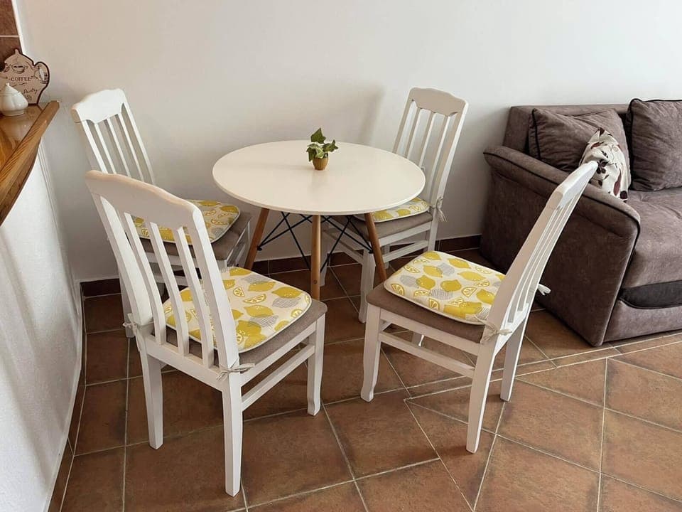 Comfort Apartment, Balcony, Courtyard View | Living area