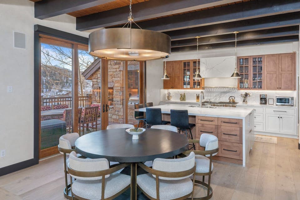 Comfortable dining and kitchen area - perfect for entertaining