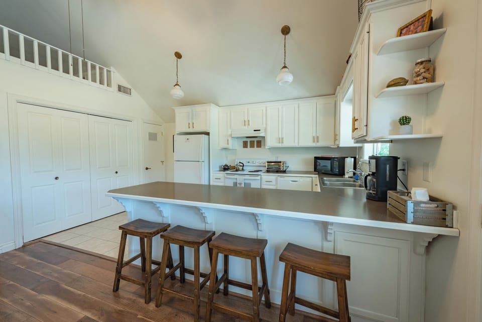 House, Multiple Beds, Kitchen (Red Barn Loft) | Private kitchen