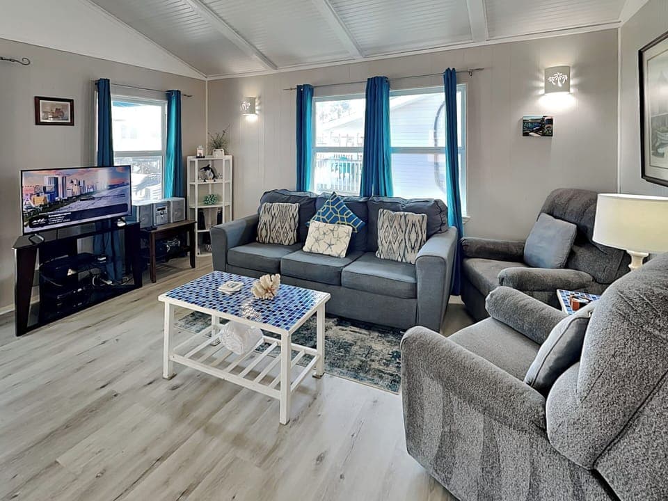 House (2 Bedrooms) | Property amenity