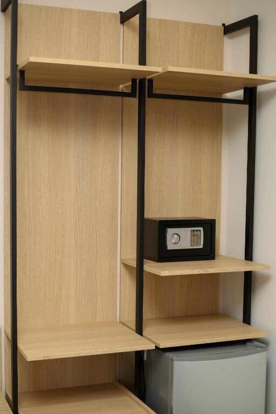 In-room safe, soundproofing, free WiFi