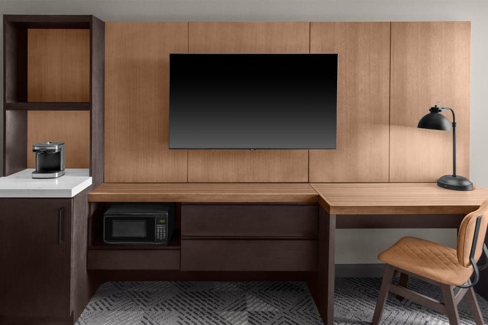 Premium bedding, pillowtop beds, in-room safe, desk