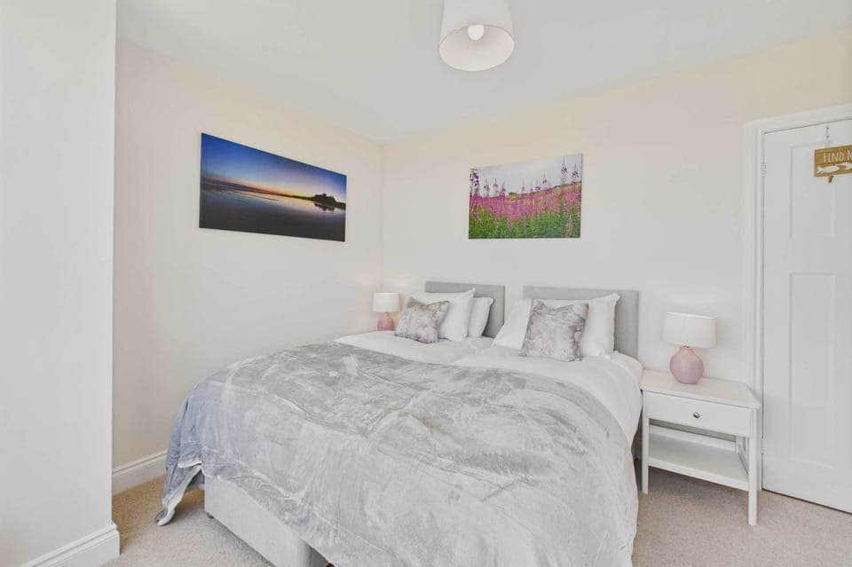 Chirnells, Bamburgh - Host & Stay