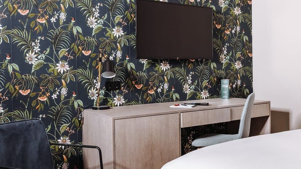 Economy Double Room | In-room safe, desk, soundproofing, iron/ironing board