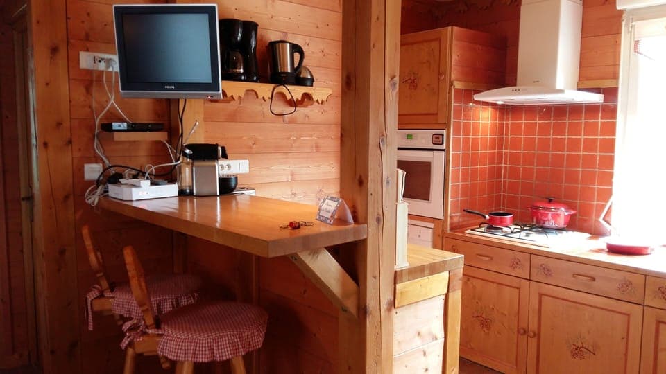 Apartment, Mountain View | Living area | Flat-screen TV