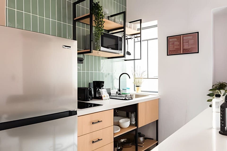 Kitchen or kitchenette