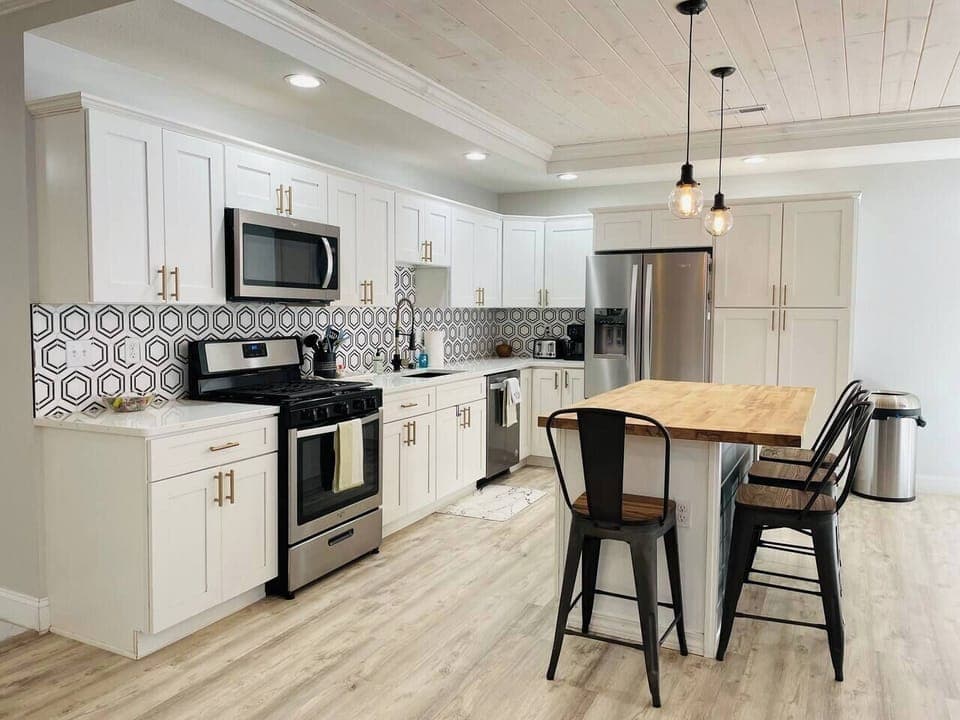 Captivating kitchen and butcherblock island! 