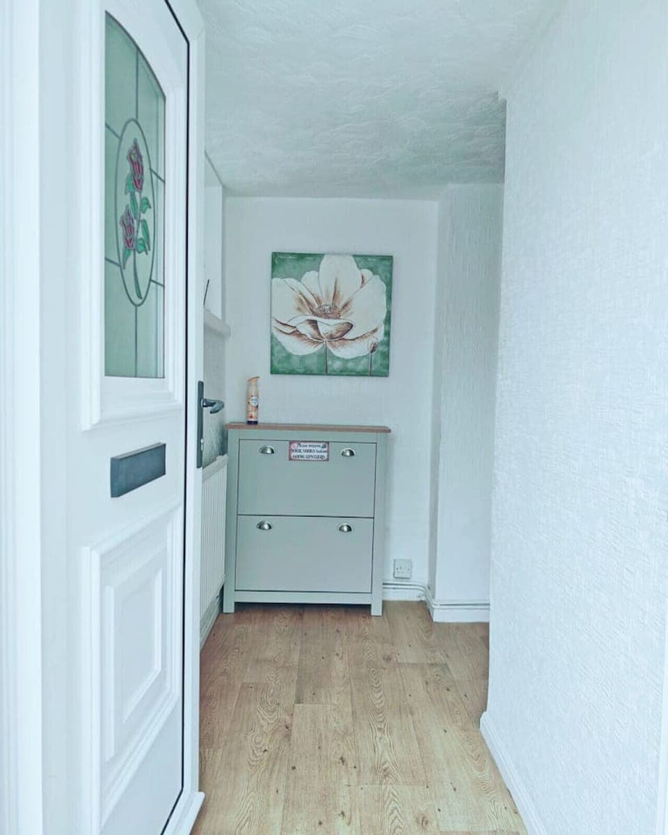 Porch entrance with shoe storage