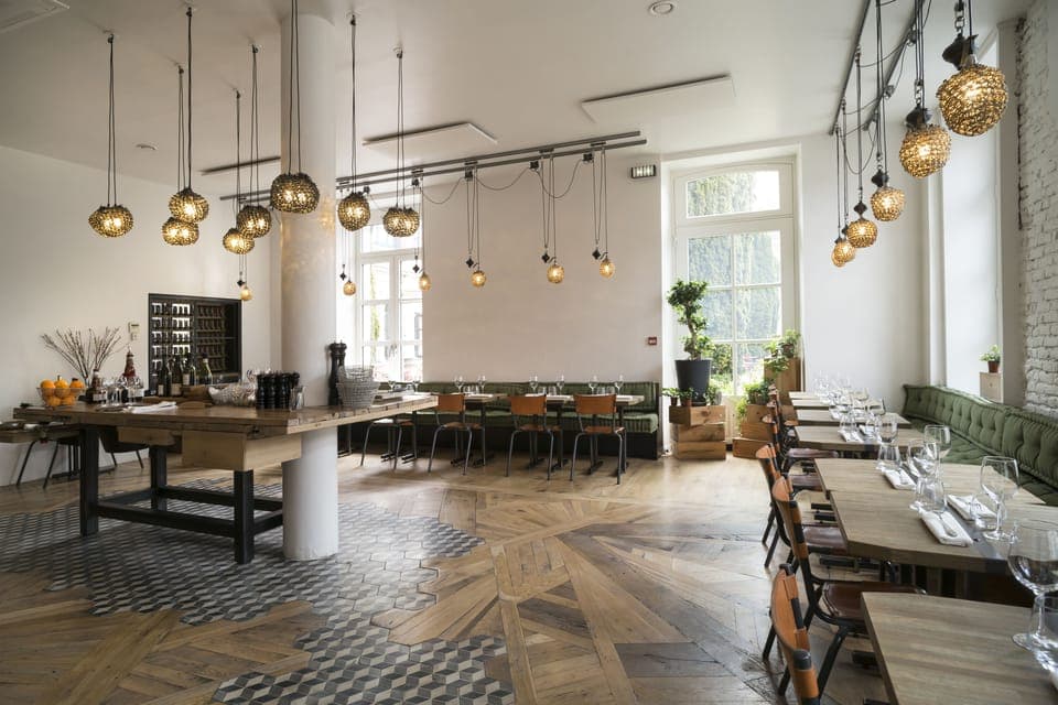 Lunch and dinner served, French cuisine