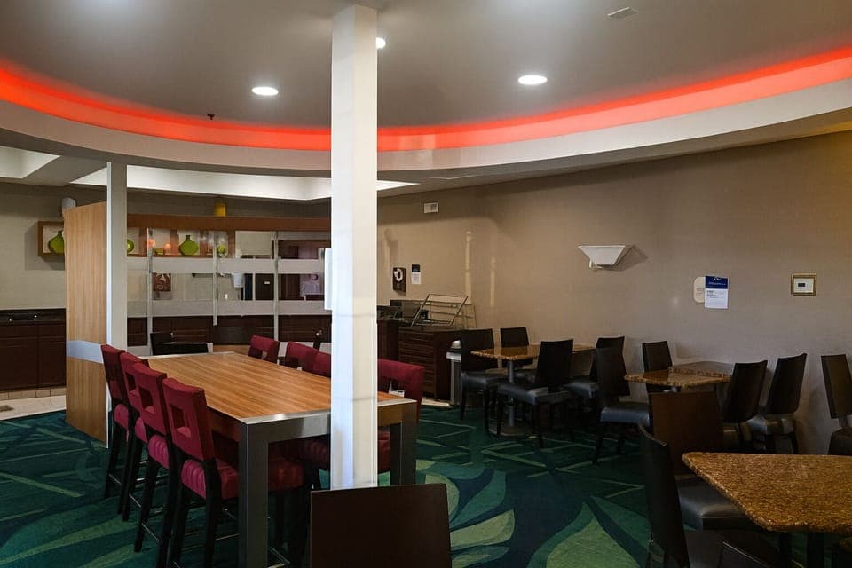 Free continental breakfast