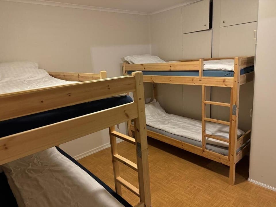 Shared Dormitory, Mixed Dorm | Free WiFi, bed sheets