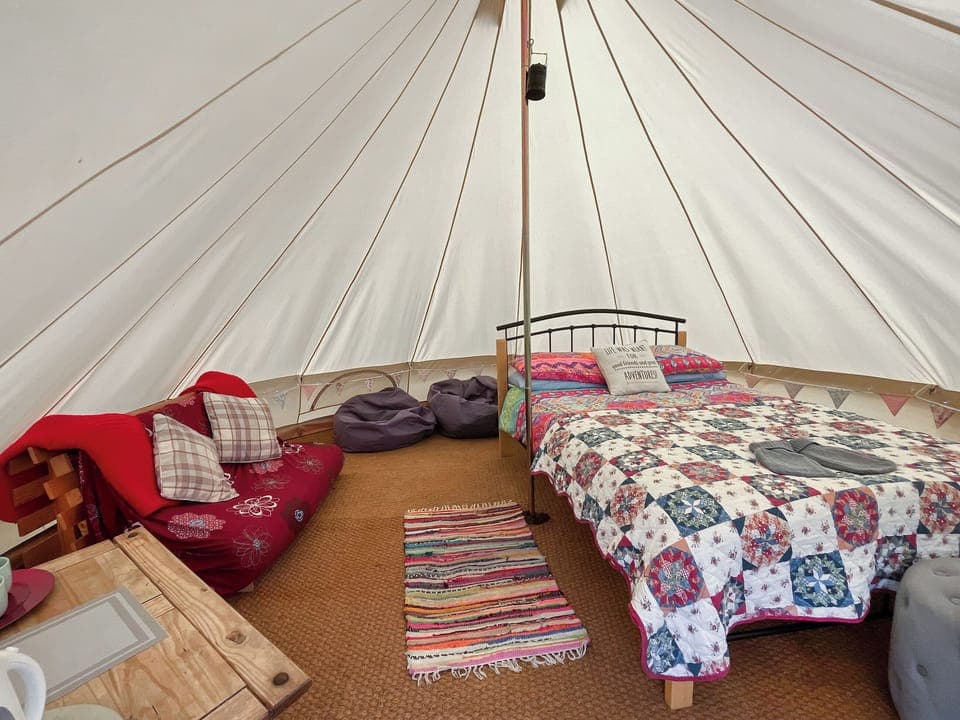 Double bedroom | Yr Wyddfa - Pen Cefn Farm, Abergele