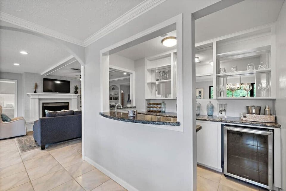 Chic and comfy: discover the charm of our stylish living room