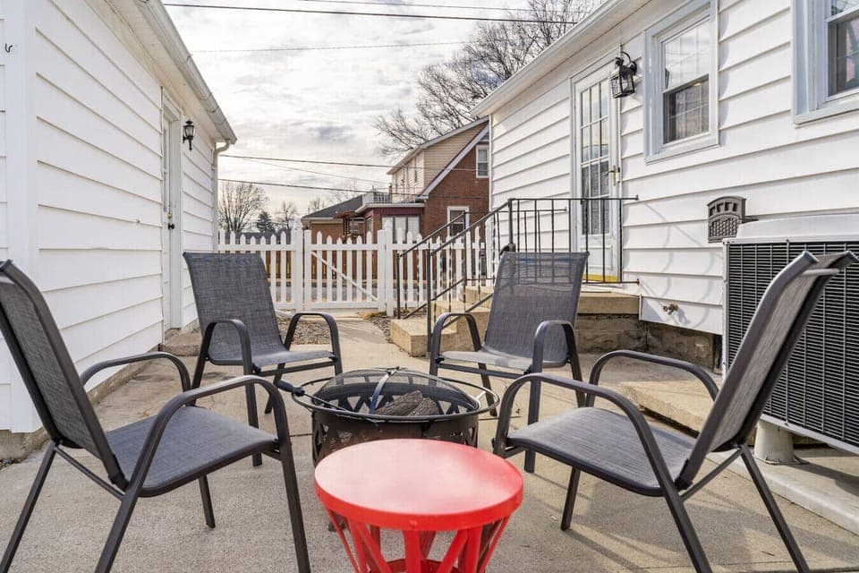 From a guest - ‘A lovely place and stay! Very comfortable, loved the extra amenities for my dog, and the backyard was a perfect place to relax. Would absolutely stay again.
