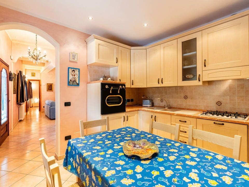 Tree, Road Surface, Automotive Exterior, Car, Public Space, Asphalt, Street, Parking, Family Car