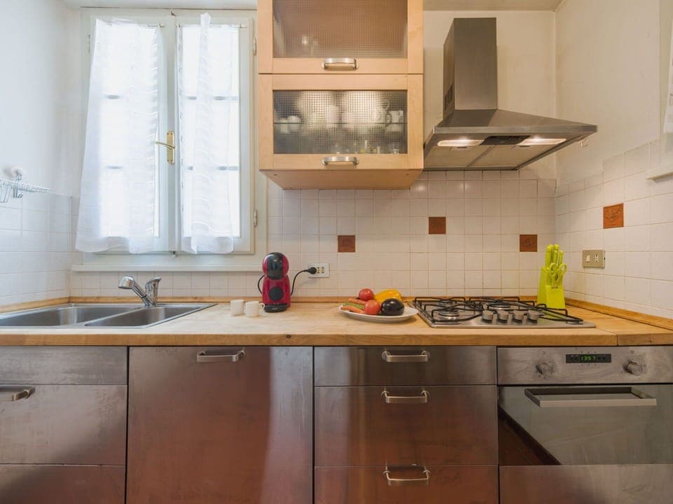 Kitchen, Kitchen Appliance, Countertop, Major Appliance, Cabinetry, Kitchen Sink, Interior Design, Flooring, Wood, Home Appliance