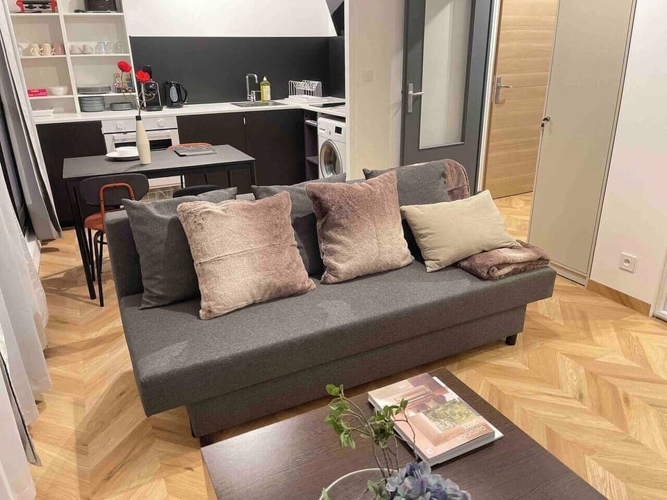 cb186651-ddad-4527-bcbd-c4bdc7b14d19