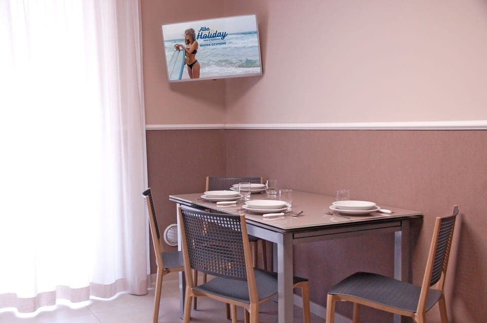 Autumn, Dining Room, Spring, Summer