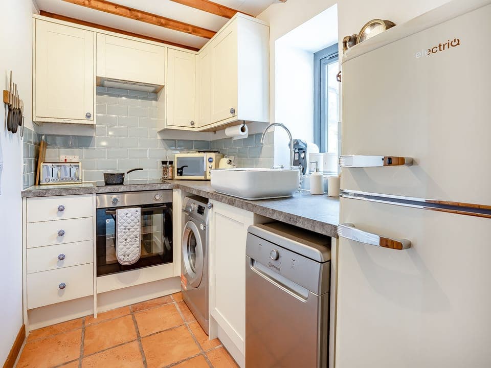 Kitchen | The Old Cowsheds 1 - Dairy - Gaer Cottages, Cribyn, Lampeter