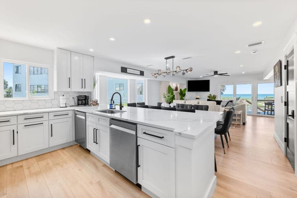Ocean views from the kitchen!