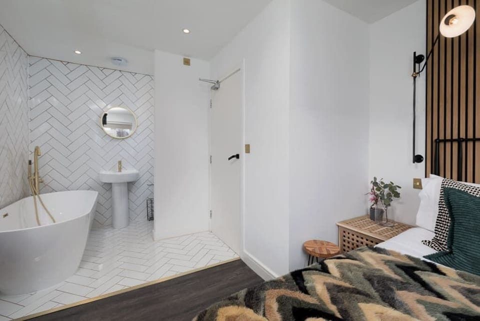 Modern luxury bathroom