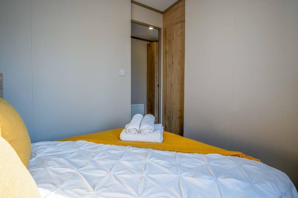 Baywood 20 - 2 Bedroom Holiday Home - Amroth (25928)