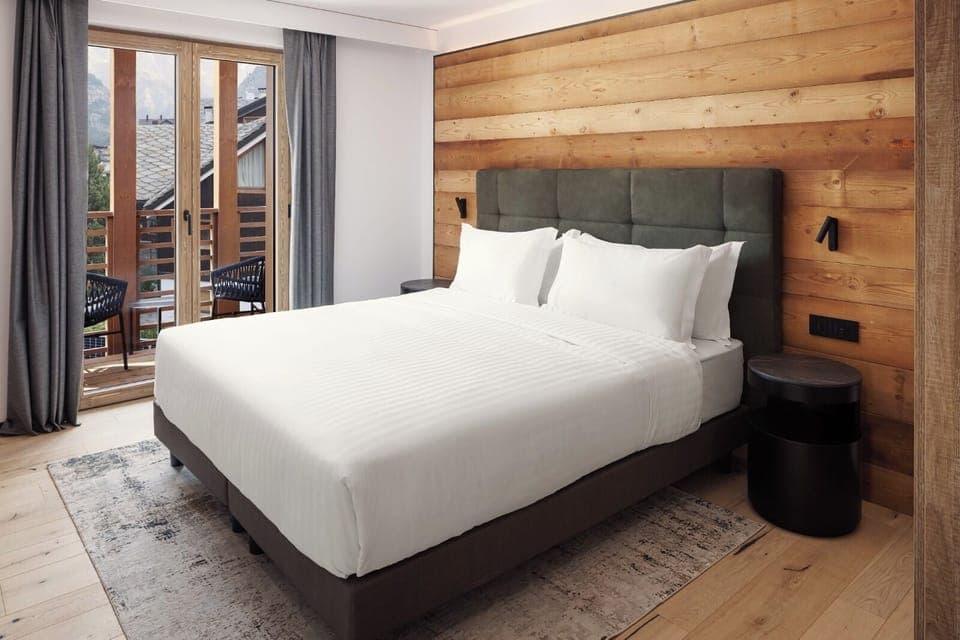 Apartment, 1 Double Bed, Balcony (Balcony) | In-room safe, blackout drapes, free WiFi, bed sheets