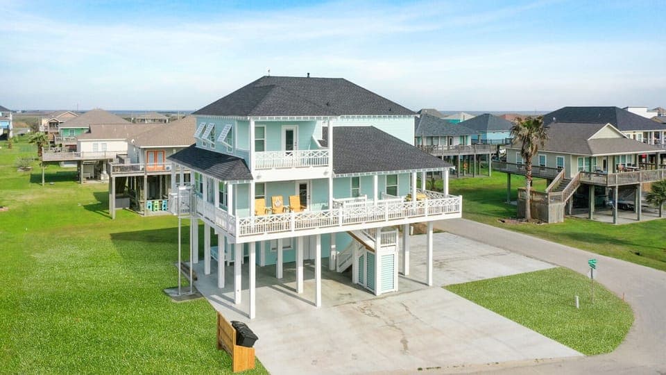 Your beach getaway begins here—bright, beautiful, and perfectly located by the ocean!