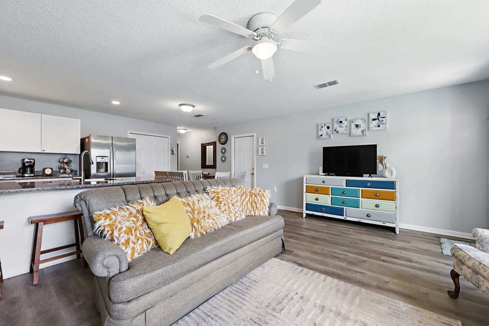 House, Multiple Beds, Kitchen, Garden View (Ocean Blue Haven) | Living area | 42-inch flat-screen TV with digital channels