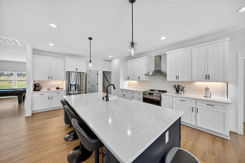 Parents cook, kids snack — the breakfast bar keeps everyone connected (and fed).